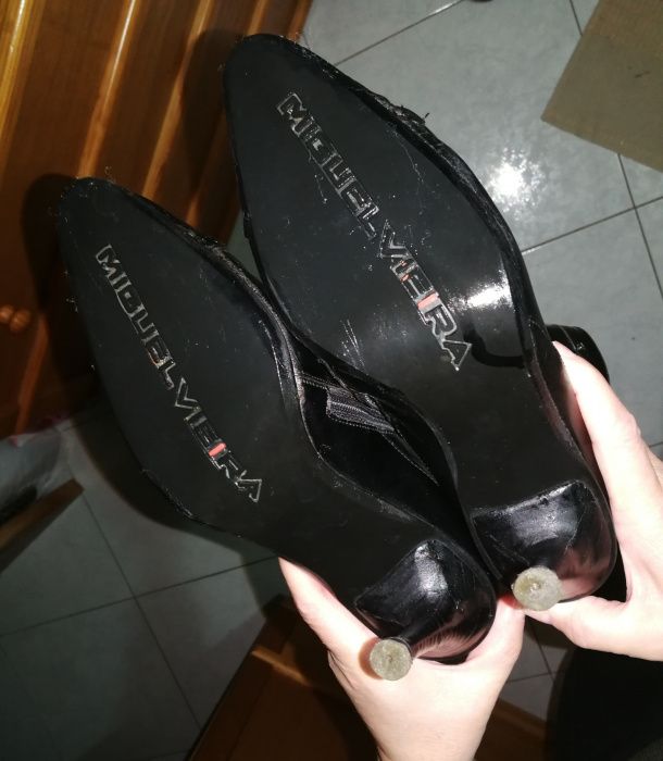 Botas em pele pretas Miguel Vieira