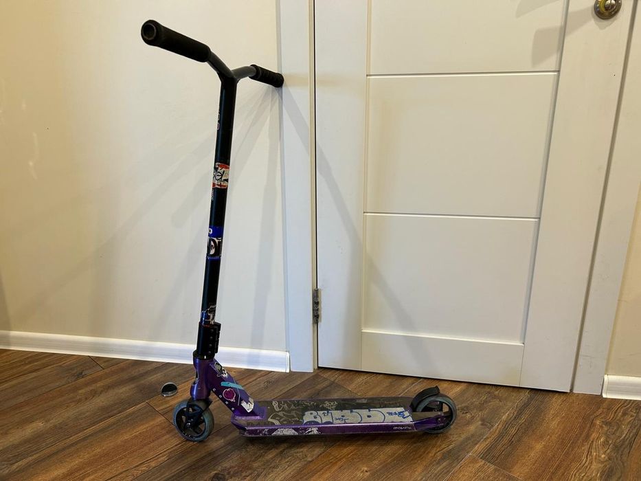 Продам самокат Movino X-Core