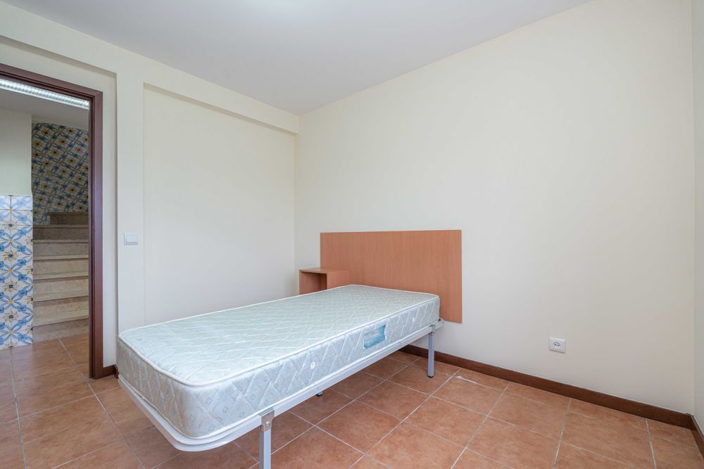 Quartos para arrendamento - Junto à Escola Agrária e ISCAC