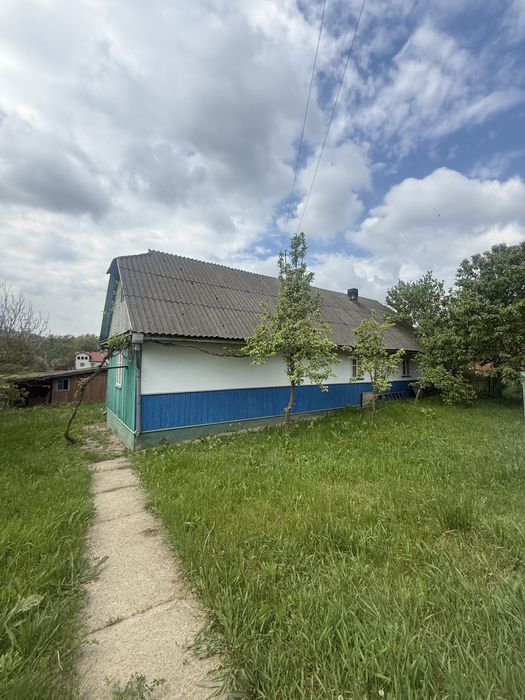 Продаж будинку, ділянка 25 соток, біля Чернівців