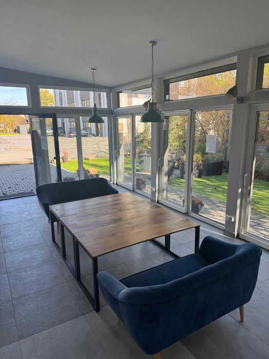 Przeszklona sala dostęp do ogrodu lokal usługowy Rzeszów Sikorskiego