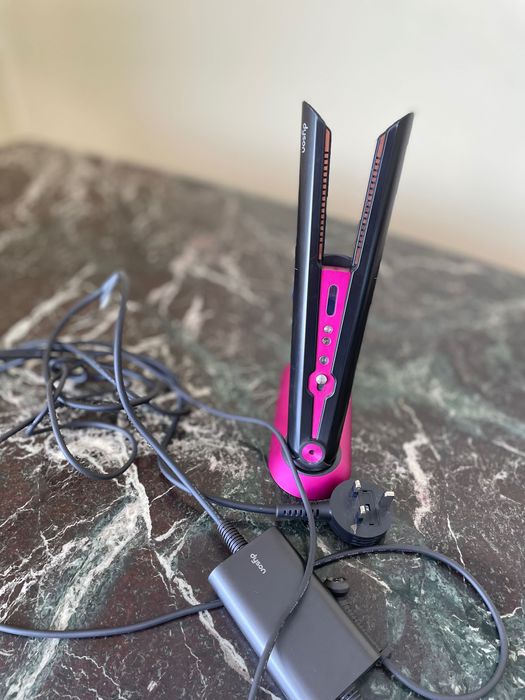 Випрямляч Dyson Corrale