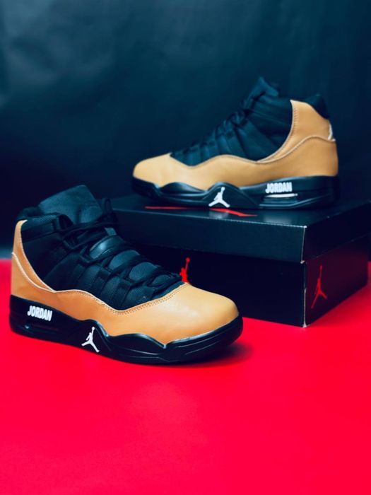 Кроссовки Nike Jordan Aura 3 Кожаные кросовки Найк Джордан / Жорики