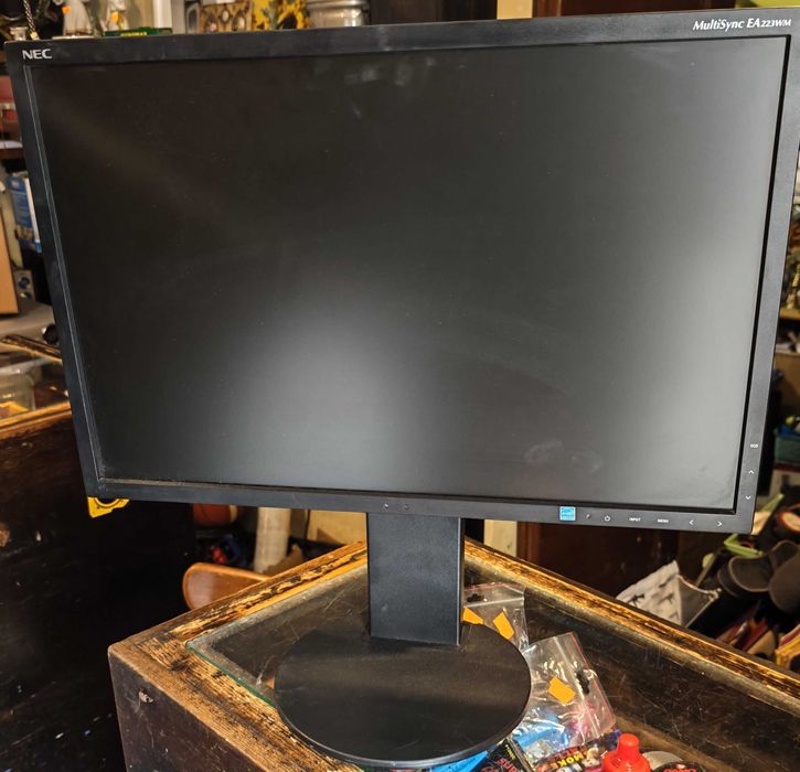 Monitor NEC MultiSync EA223WM 22" – sprawny, czarny