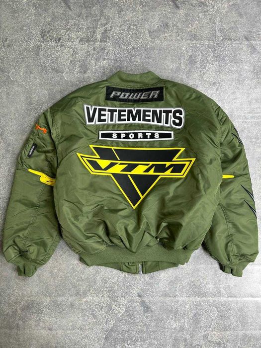 Бомбер Vetements Alpha Industries Edition курточка Green Bomber куртка