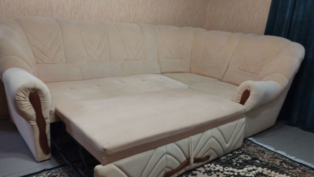Продам кутовий диван