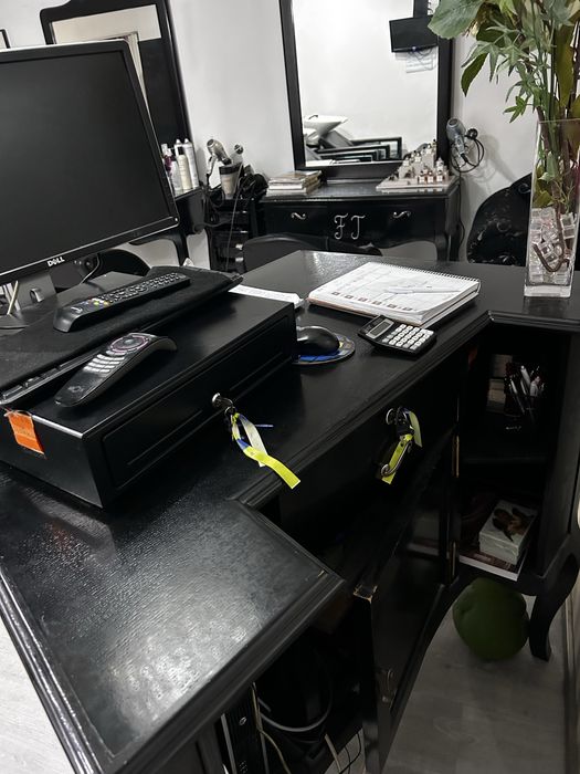 Mobiliario de barbeiro/ cabeleireiro