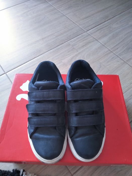 Кеди шкіряні на хлопчика Clarks