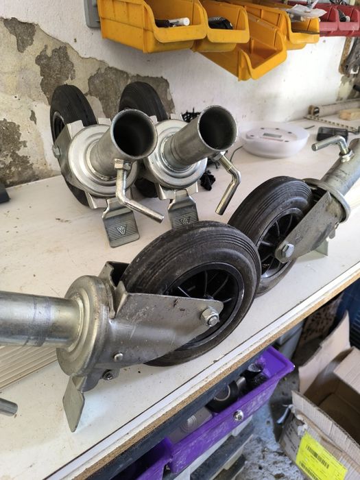 Rodas de andaime com travão