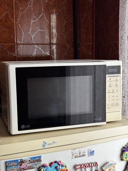 Мікрохвильовка LG Робоча