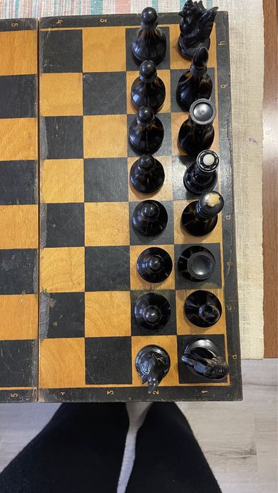 Продаю бу шахи в нормальному стані фігури не всі рідні