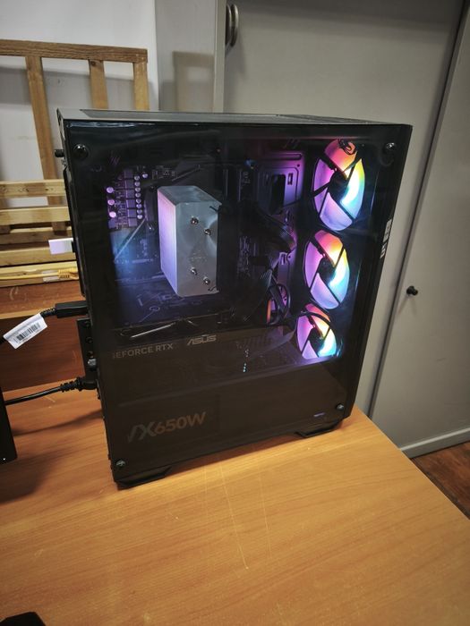 Vendo PC Gaming Ryzen 7 5700X + RTX 5060 8GB + 16GB RAM + SSD NVMe 1TB