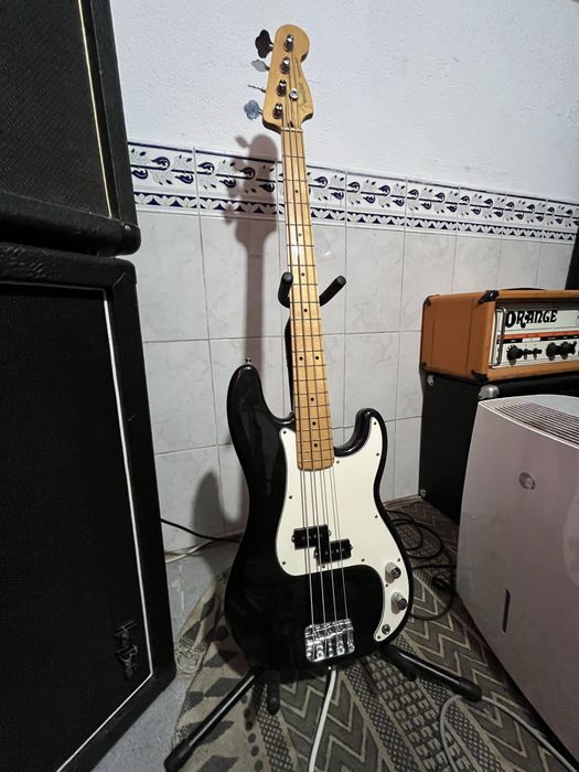 Fender Precision Bass Player Series