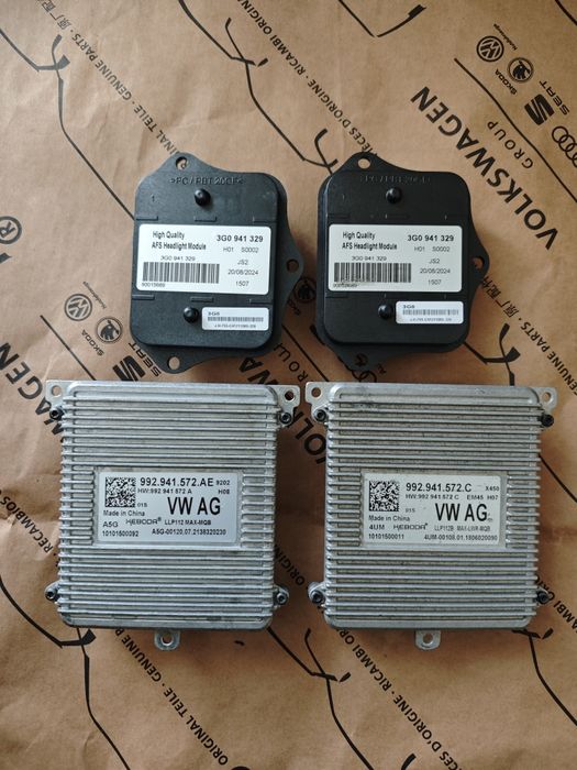 Блок керування Фари R + L 992941572AE Original VW Audi