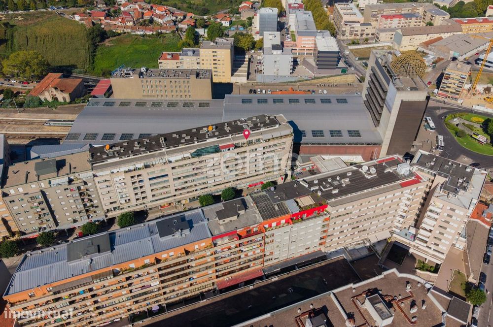 Apartamento T4 com 189m2 em Maximinos - Braga