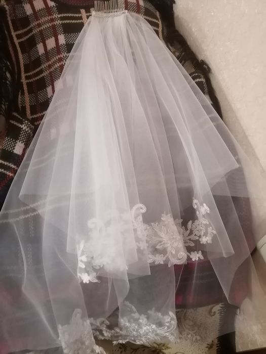 Фата невесты, свадебная фата, белая ажурная 78 см