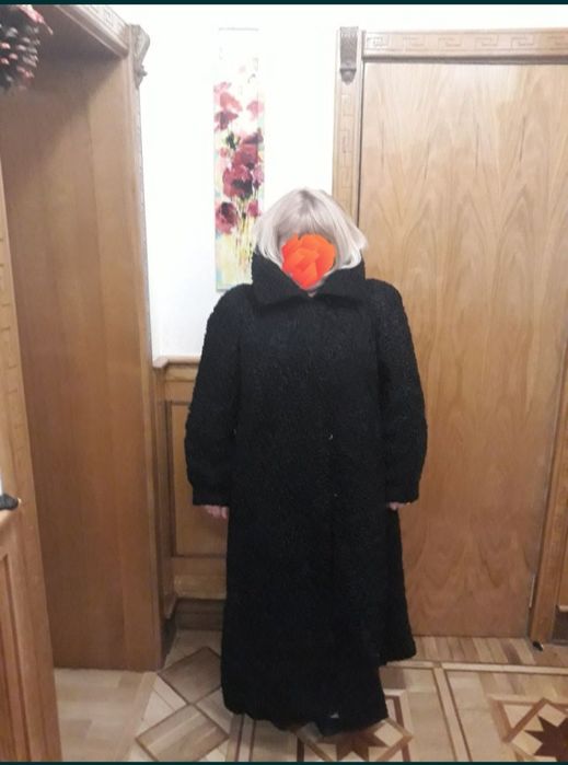 Шуба каракуль,крупный р.54_56р.Состояние отличное