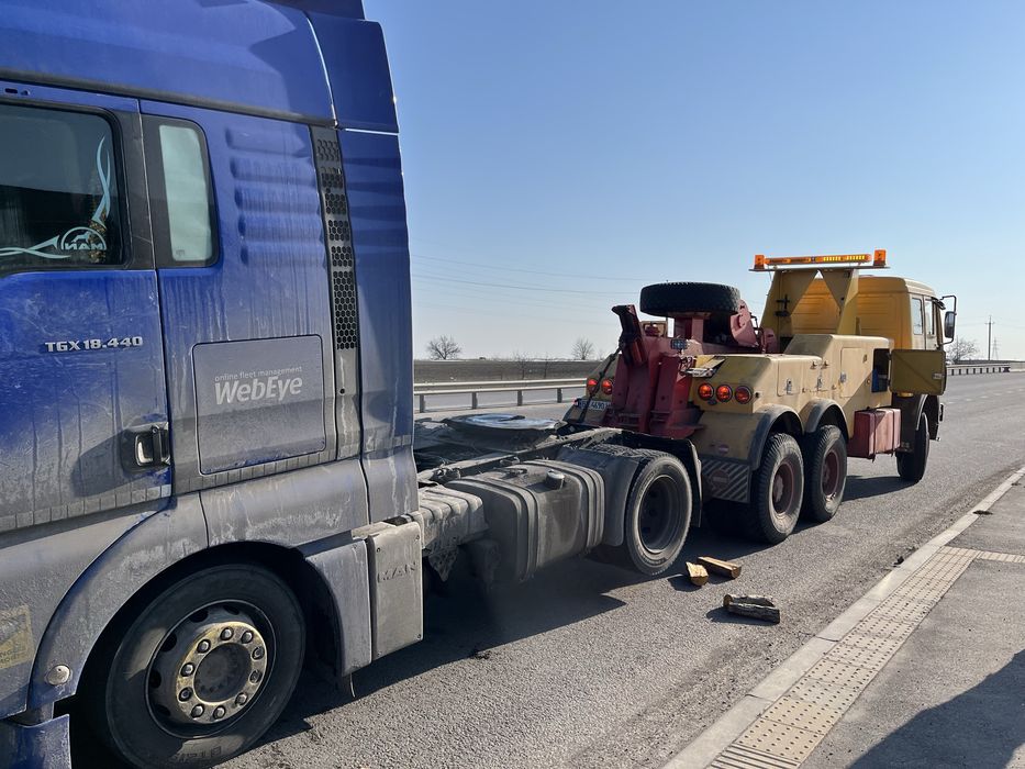 Грузовой эвакуатор Николаев