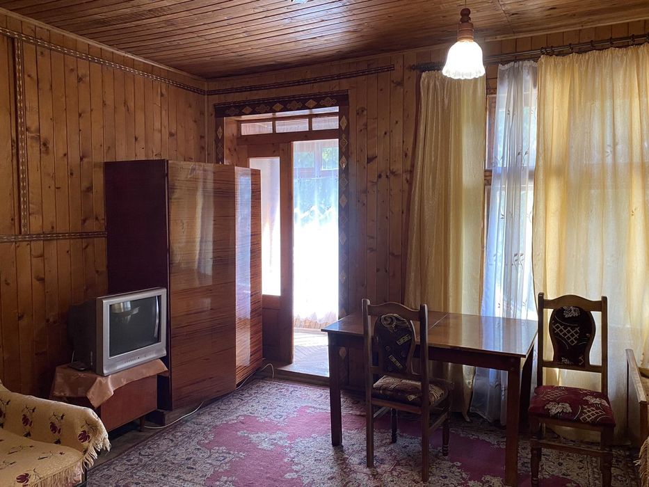 Готель "Смерековий край" в смт. Міжгір"я, Закарпатської області