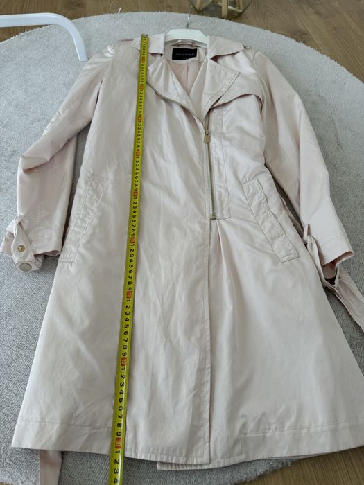 Płaszcz Top Secret 36 damski trencz pudrowy róż z paskiem