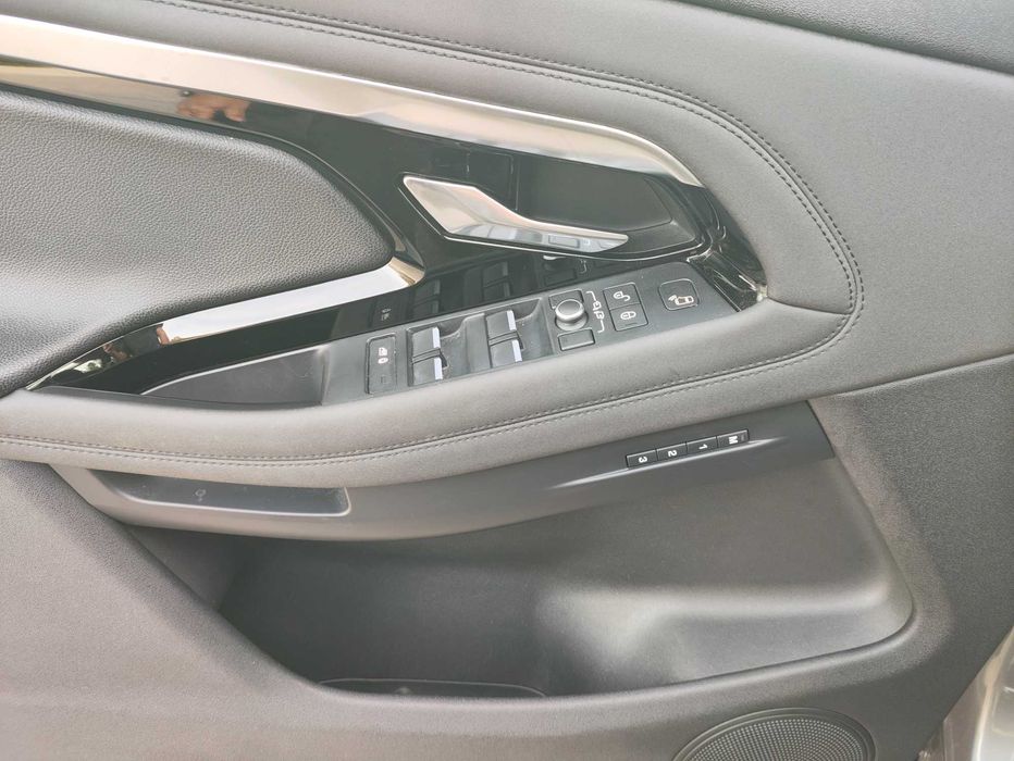 Land Rover range rover evoque 2.0 d180 awd r-dynamic hse auto