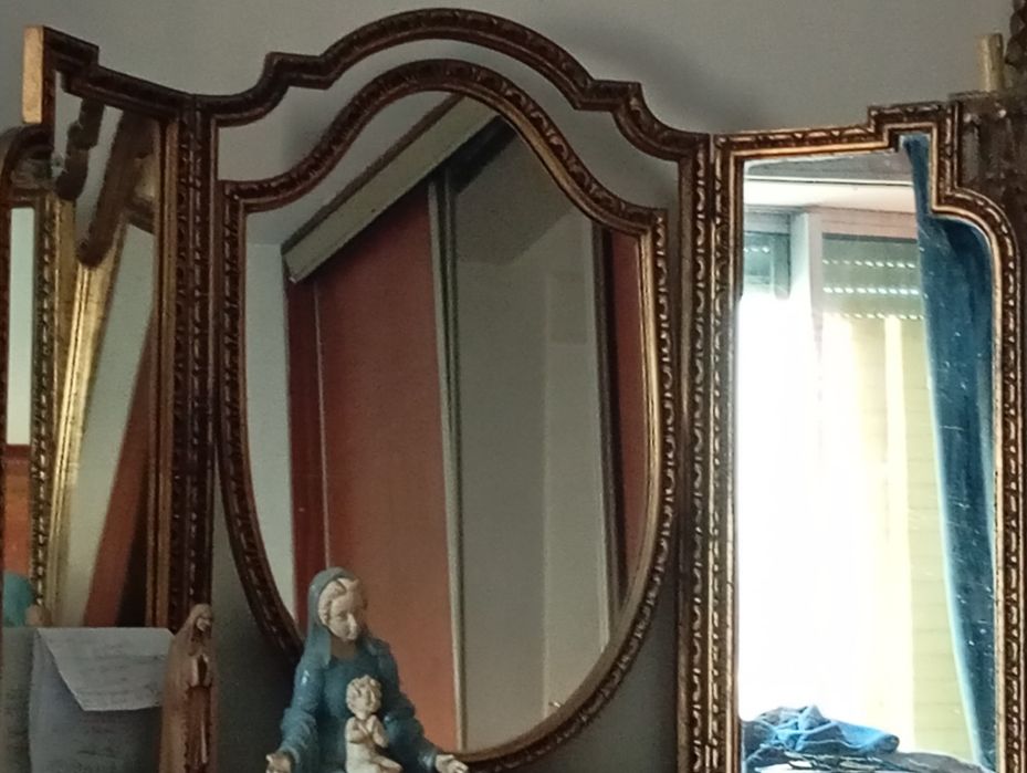 Espelho antigo cómoda