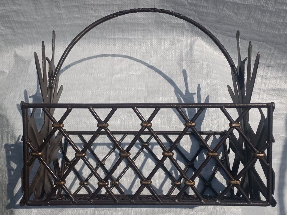 Дровница из металла