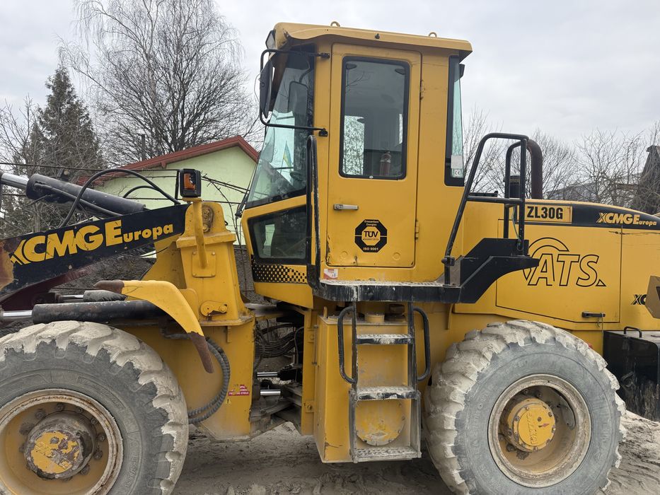 Фронтальний навантажувач XCMG ZL30