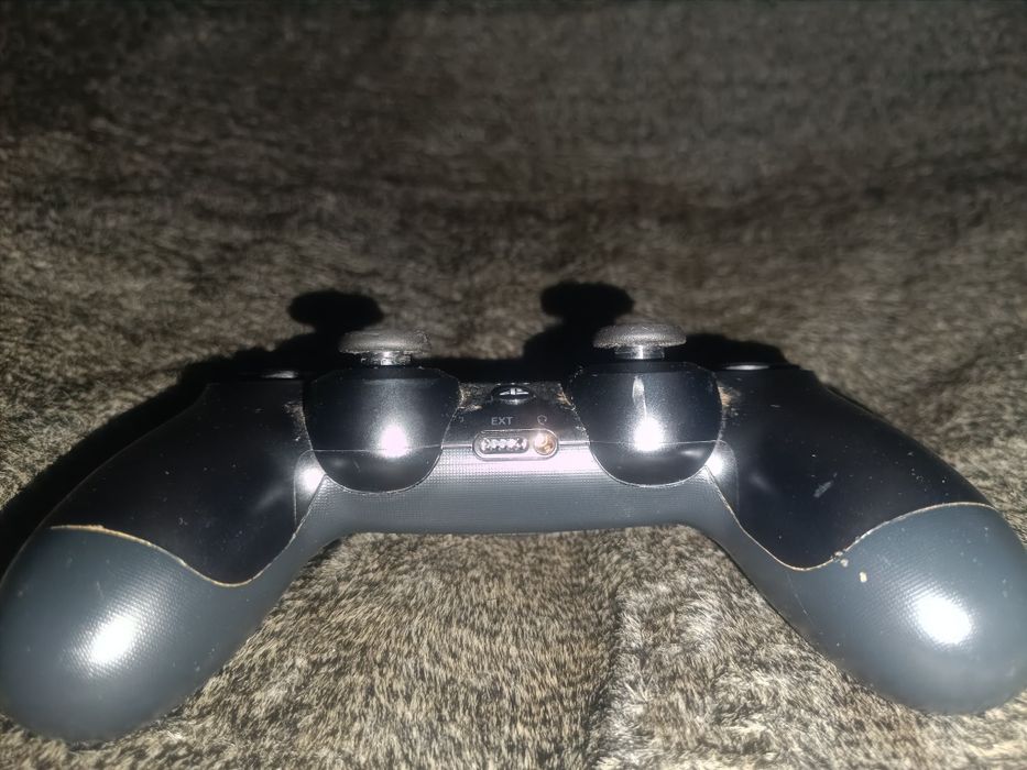 Продам Джойстик PS4 DUALSHOK 4 ZCT1U