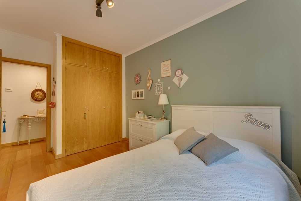 T3 com terraço Quinta das Luzes