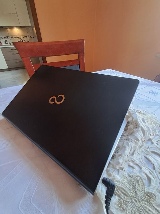 Laptop FUJITSU S935 | I5-5200U FHD | 8GB RAM | 256GB SSD