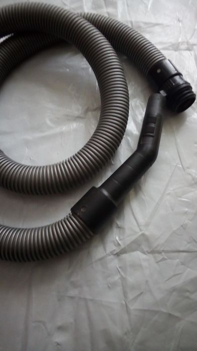 ШЛАНГ пылесоса в ОТЛИЧНОМ состоянии