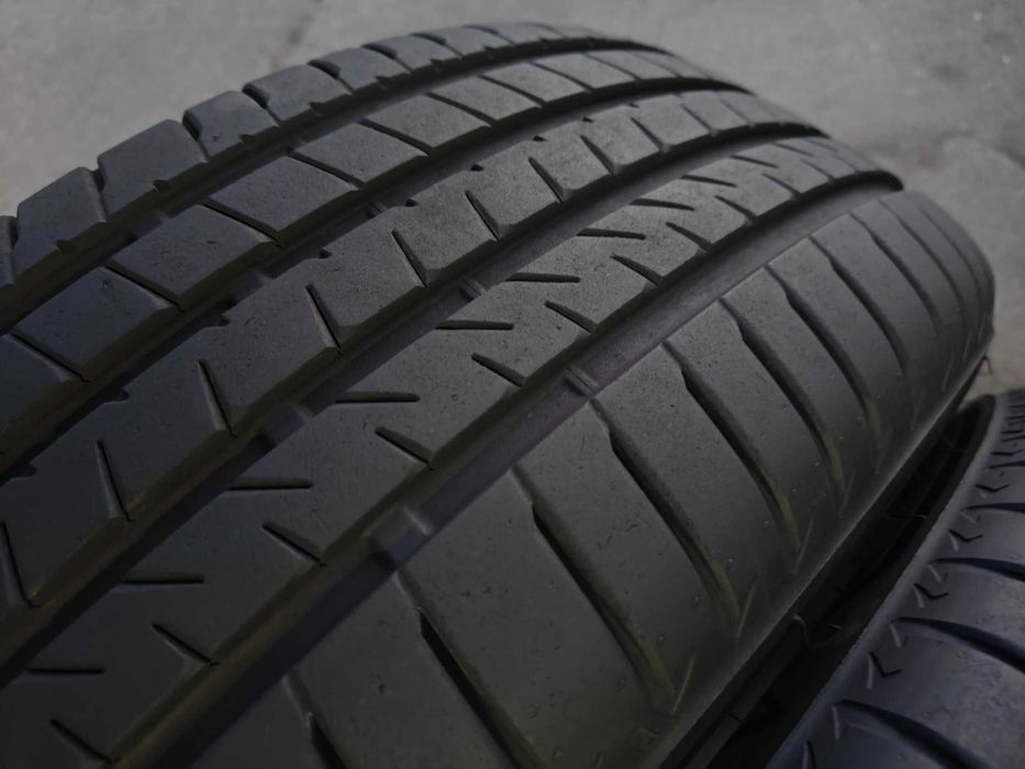 2шт R18 235 60 шини літні Bridgestone Alenza 001 гарний стан