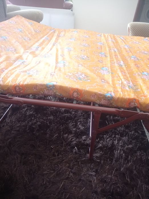 Sofá cama com pouco uso