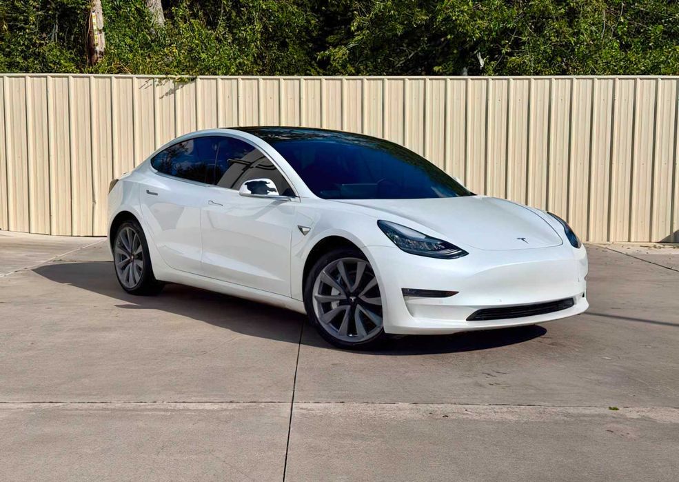 Tesla Model 3 Performance      2020