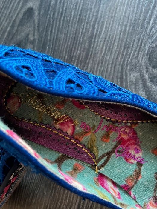 Irregular Choice mutiny razzle dazzle lace blue szpilki kokardka