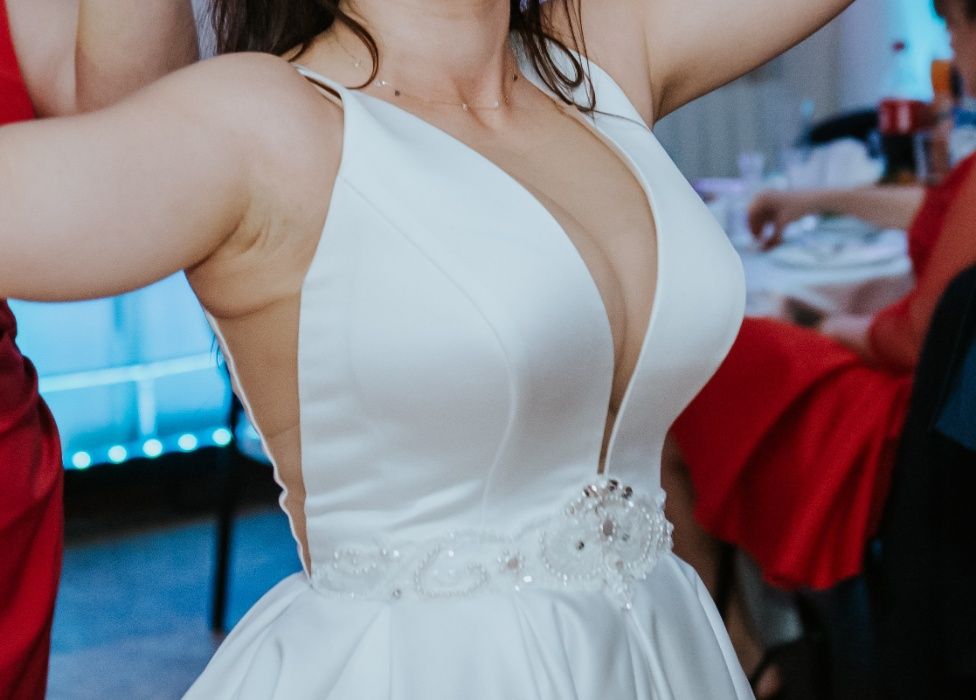 suknia ślubna elegancka