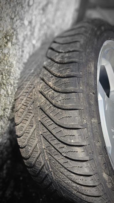 1 Jante Audi 17 com pneu