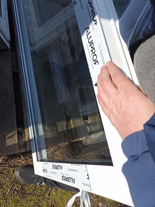 Okno aluminiowe fix 297/76 białe