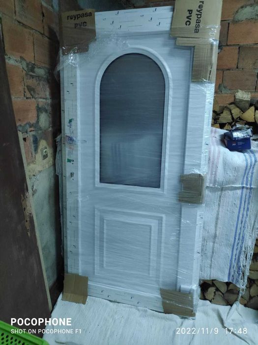 Portas e Janelas PVC Bicolor NOVAS