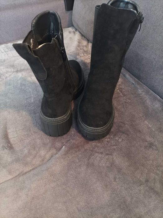 Botki damskie czarne zamszowe