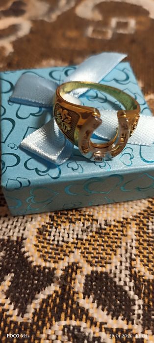 Оригінальний перстень з підковою