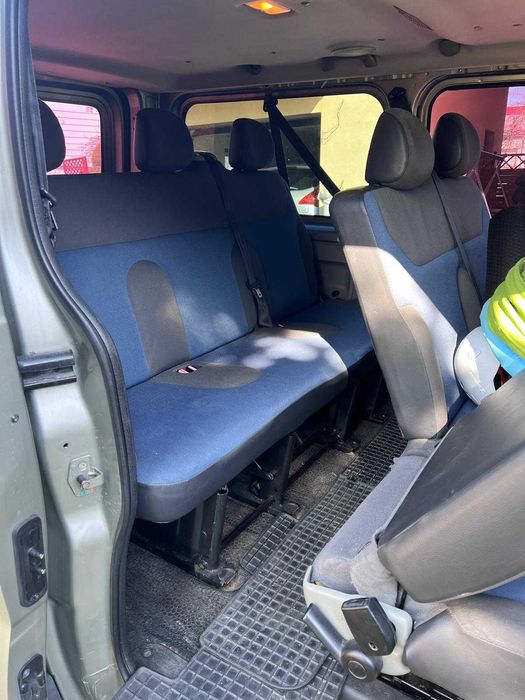 renault trafic 2014 rok passenger L2H1 9os clima pack