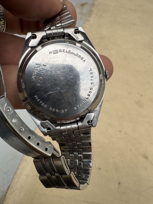 Pulsar (seiko) quartz
