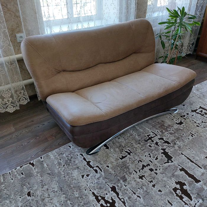продам диван. стан нового