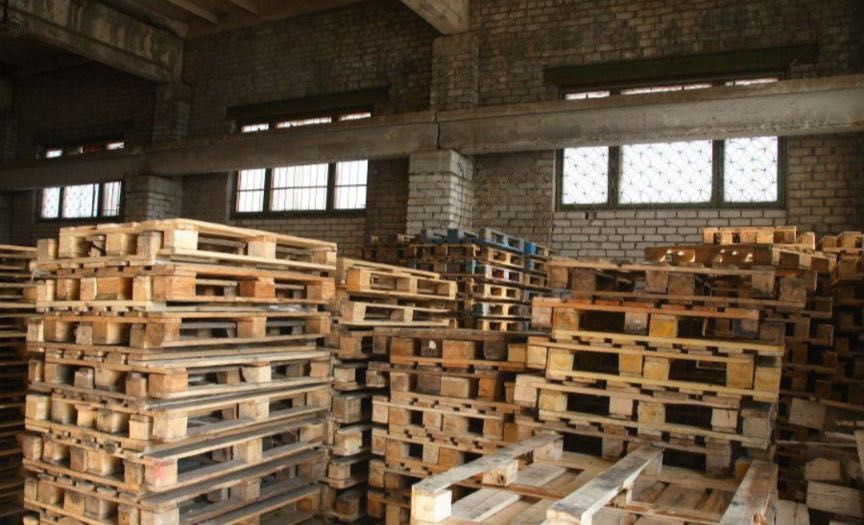 Поддоны деревянные б.в паллеты оптом "европоддон" недорого піддони