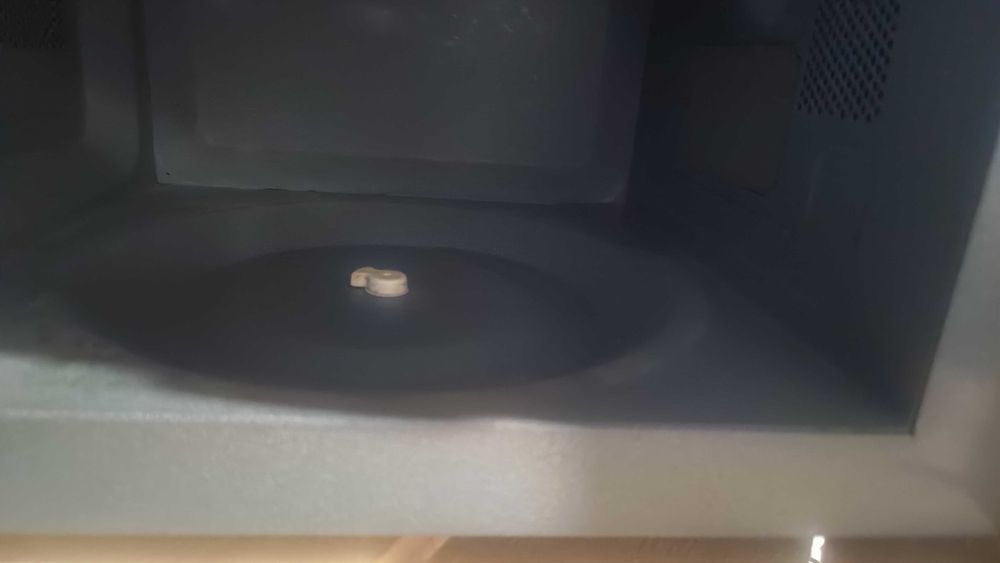 Микроволновка Panasonic под ремонт или на З/ч