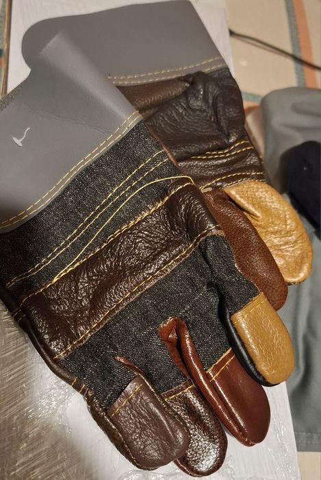 Ubranie robocze nowe, duże. Bluza, spodnie, rękawice - całość za 45zł