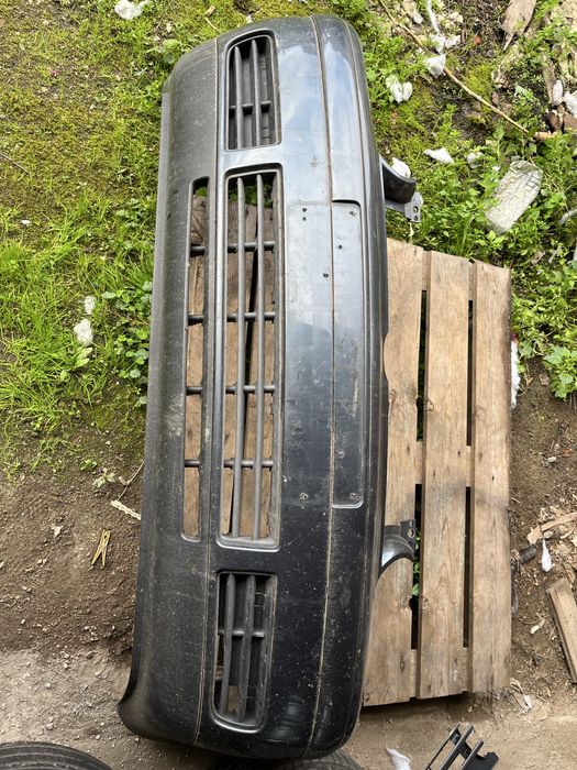 Parachoques frontal Vw golf Iv