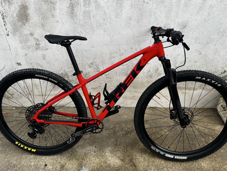 Bicicleta Trek Marlin 8